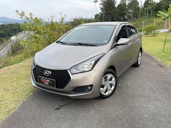 HYUNDAI HB20S 1.6 STYLE 16V FLEX 4P AUTOMÁTICO HYUNDAI HB20S 1.6 STYLE 16V FLEX 4P AUTOMÁTICO